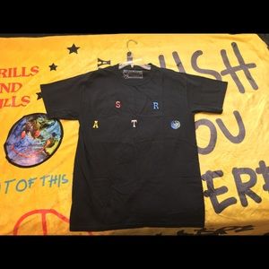 LIMITED EDITION TRAVIS SCOTT ASTROWORLD SHIRT.